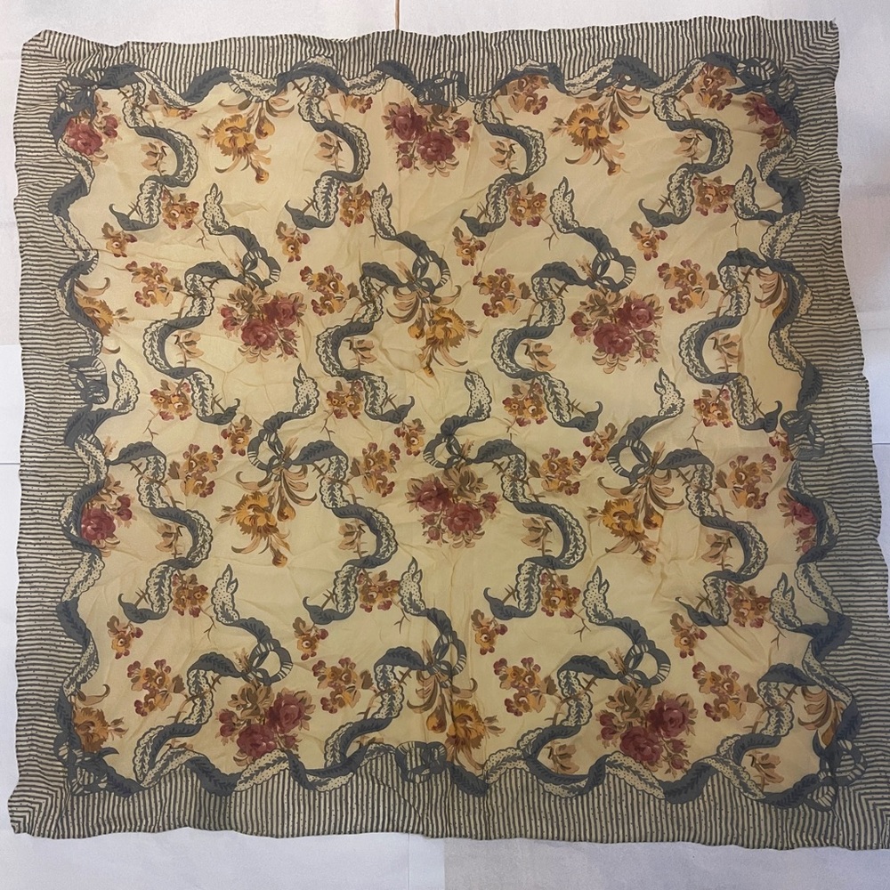 Country Road Australia made in Italy 32” Square Floral Scarf.  Hand Stitched.
